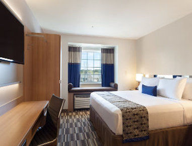 Microtel Inn & Suites By Wyndham Philadelphia Airport Ridley Park Exterior foto